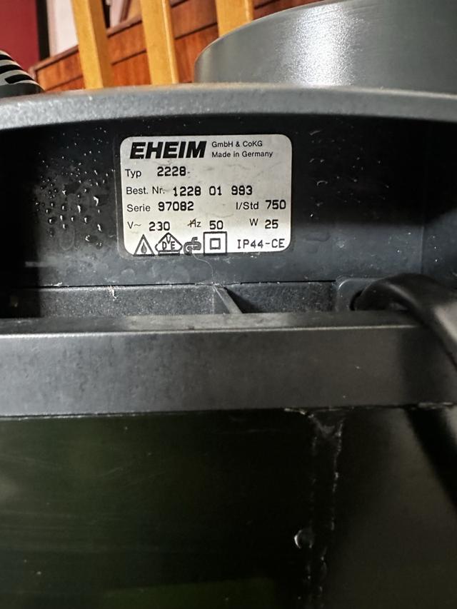 Pompe eheim 2228
