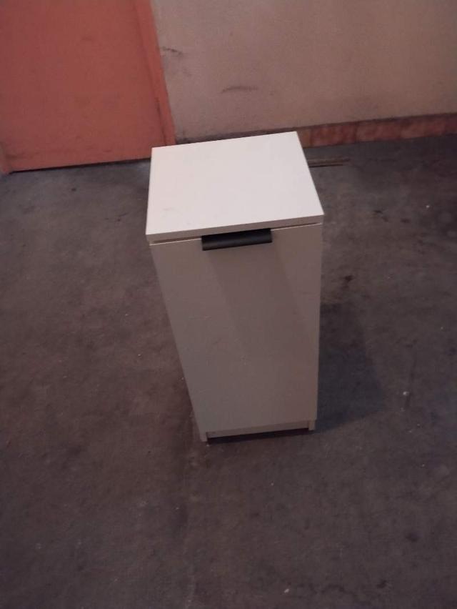 Meuble aquarium filtre